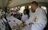 Msza w pociągu do Lourdes