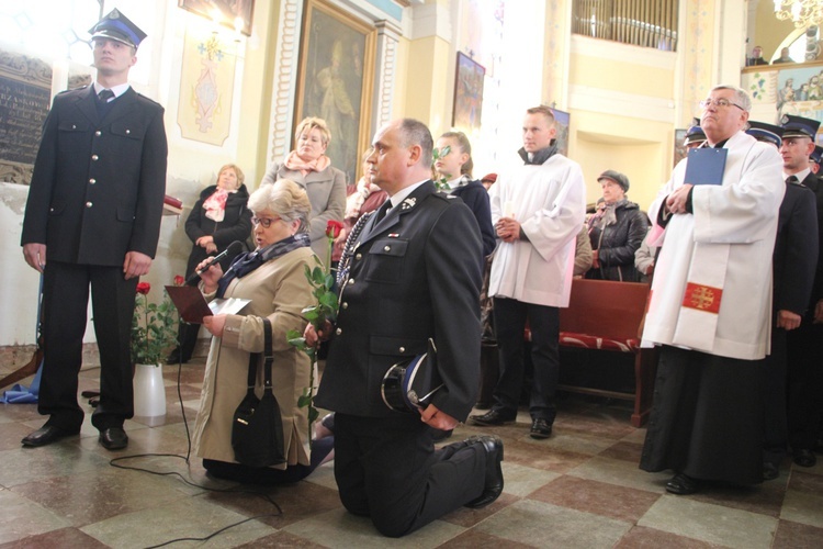 Powitanie ikony MB Częstochowskiej w Dzierzbicach