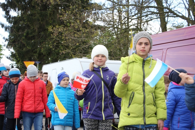 Powitanie ikony MB Częstochowskiej w Dzierzbicach