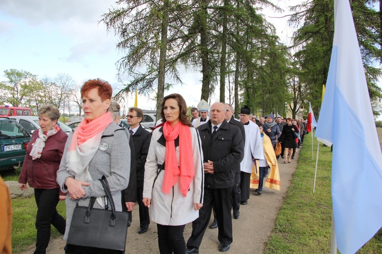 Powitanie ikony MB Częstochowskiej w Dzierzbicach