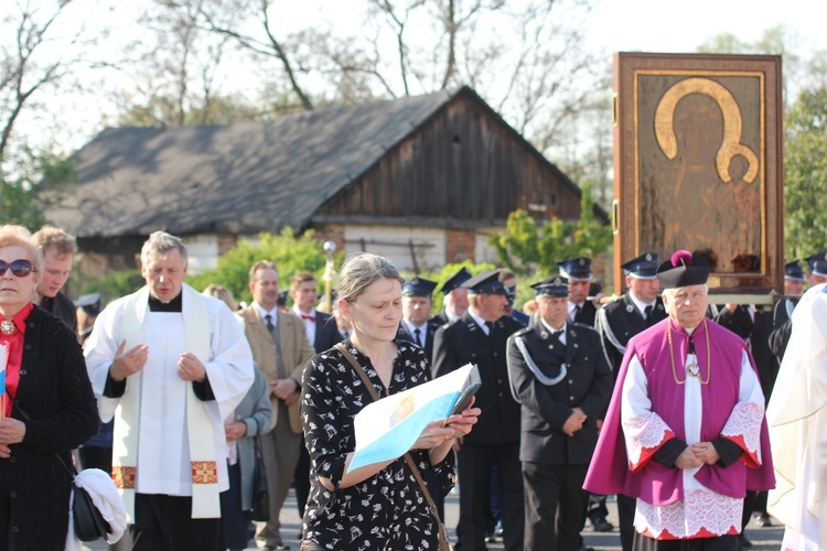 Powitanie ikony MB Częstochowskiej w Mazewie