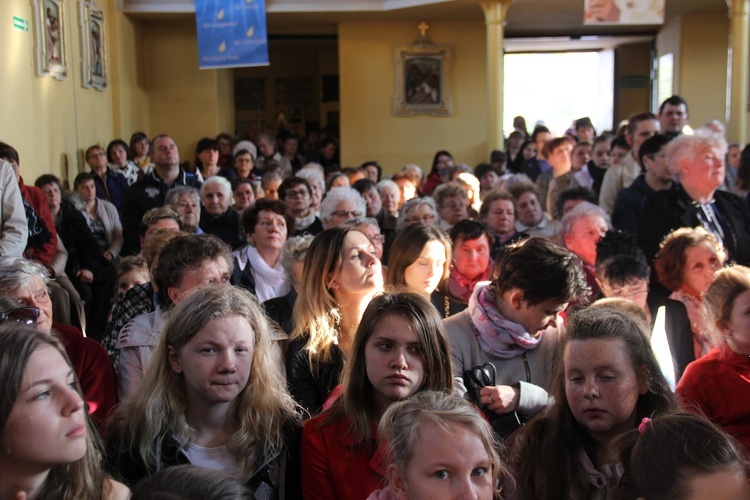 Powitanie ikony MB Częstochowskiej w Mazewie