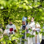 Poświęcenie kapliczek w Gietrzwałdzie