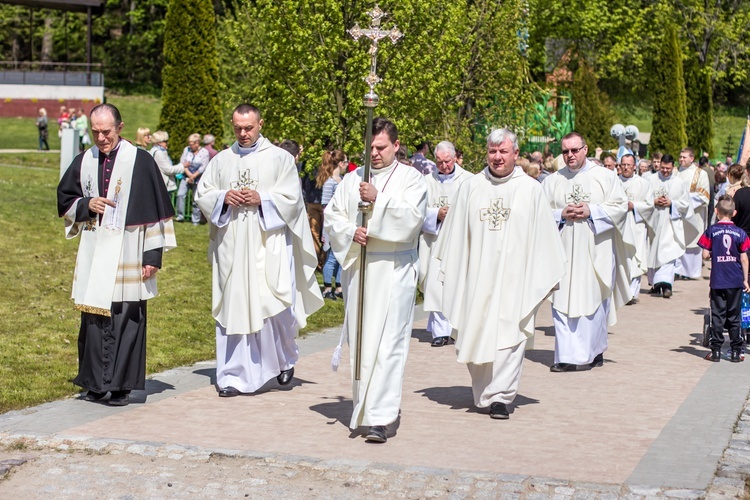 Poświęcenie kapliczek w Gietrzwałdzie