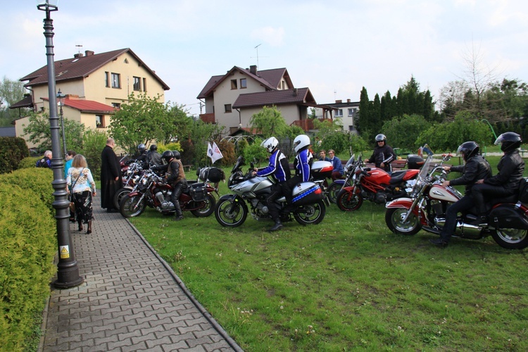 Motocykliści i Matka Boska Fatimska