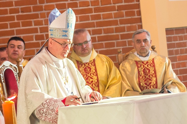 Poświęcenie kościoła MB Fatimskiej