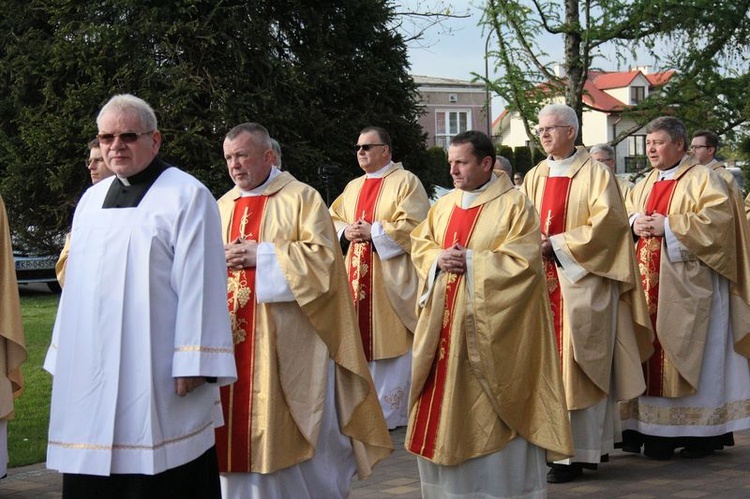 100.rocznica objawień fatimskich w parafii Matki Bożej Fatimskiej w Lublinie