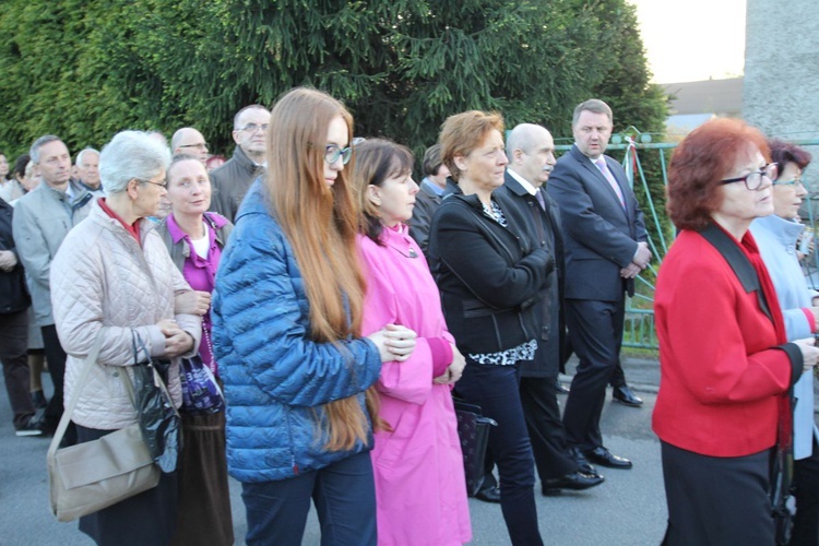 Komorowice Obszary - zawierzenie diecezji Sercu Maryi - cz. 1