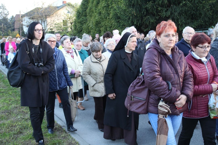 Komorowice Obszary - zawierzenie diecezji Sercu Maryi - cz. 1