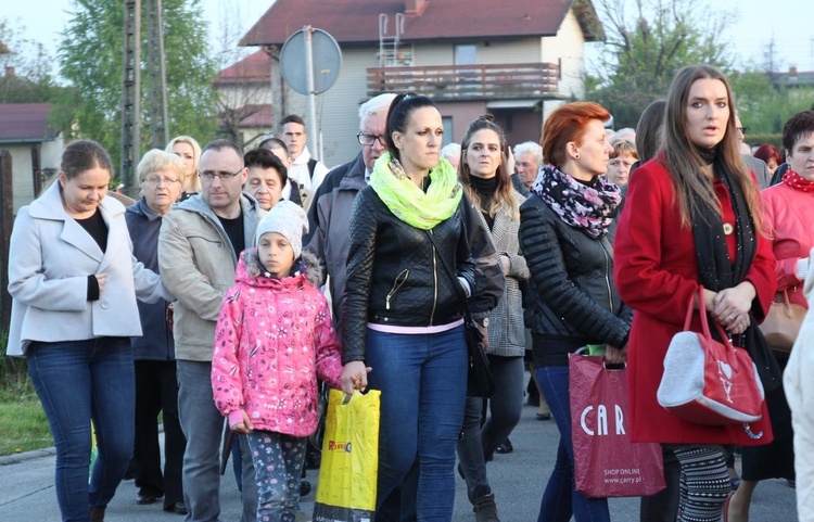 Komorowice Obszary - zawierzenie diecezji Sercu Maryi - cz. 1