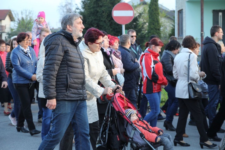 Komorowice Obszary - zawierzenie diecezji Sercu Maryi - cz. 1