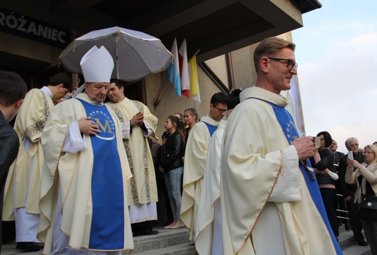 Komorowice Obszary - zawierzenie diecezji Sercu Maryi - cz. 1