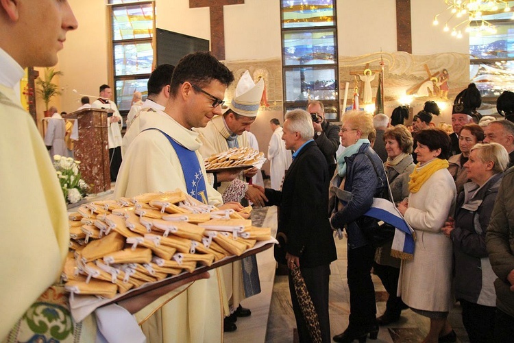 Komorowice Obszary - zawierzenie diecezji Sercu Maryi - cz. 2