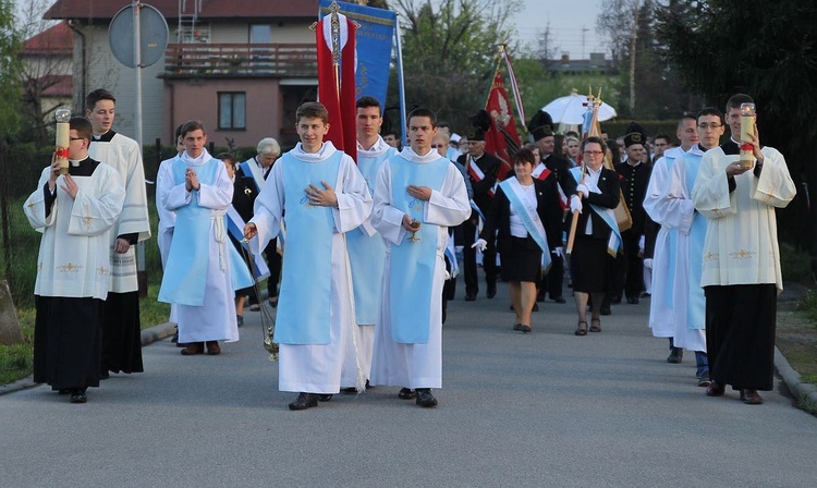 Komorowice Obszary - zawierzenie diecezji Sercu Maryi - cz. 2