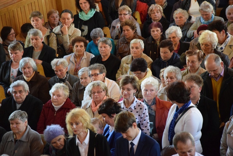 Powitanie ikony MB Częstochowskiej w Topoli Królewskiej