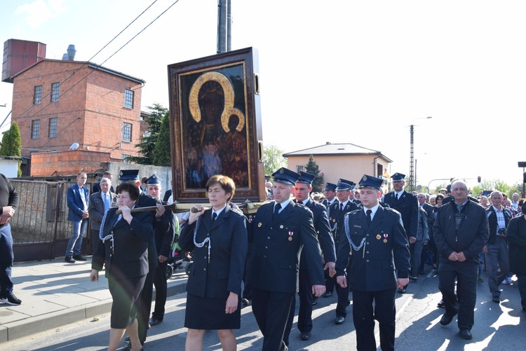 Powitanie ikony MB Częstochowskiej w Topoli Królewskiej