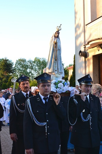 Nabożeństwo Fatimskie w parafii oo. pasjonistów w Rawie Mazowieckiej