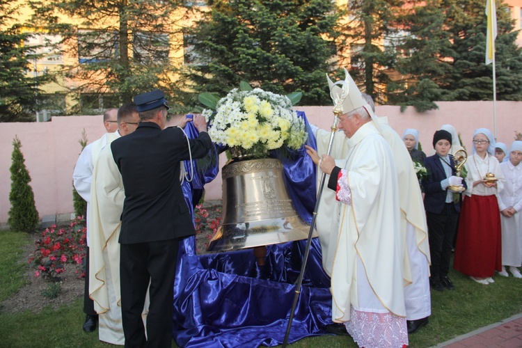 Nabożeństwo Fatimskie w parafii Jezusa Chrystusa Króla Wszechświata w Rawie Maz. 