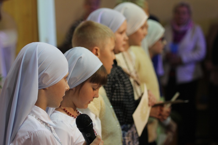 Nabożeństwo Fatimskie w parafii Jezusa Chrystusa Króla Wszechświata w Rawie Maz. 