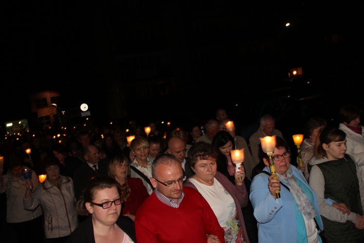 Nabożeństwo Fatimskie w parafii Jezusa Chrystusa Króla Wszechświata w Rawie Maz. 