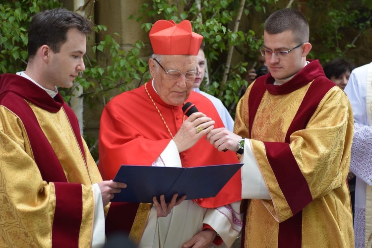 I komunii św. w Strzegomiu udzielił kardynał