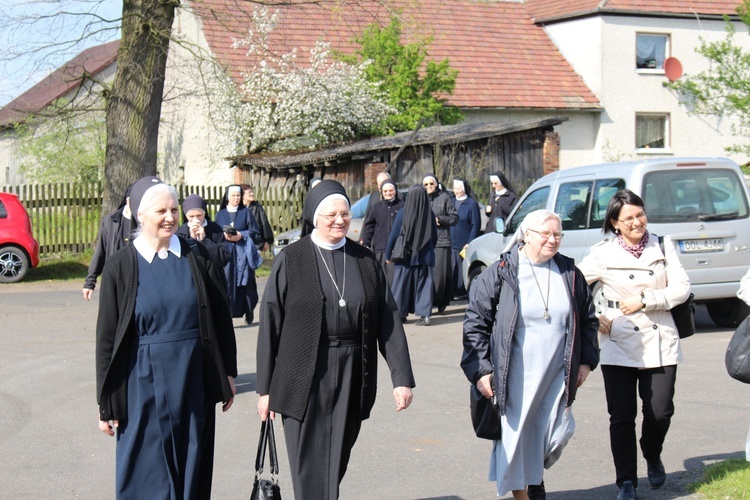 Obchody fatimskie w Kolonii Łomnickiej