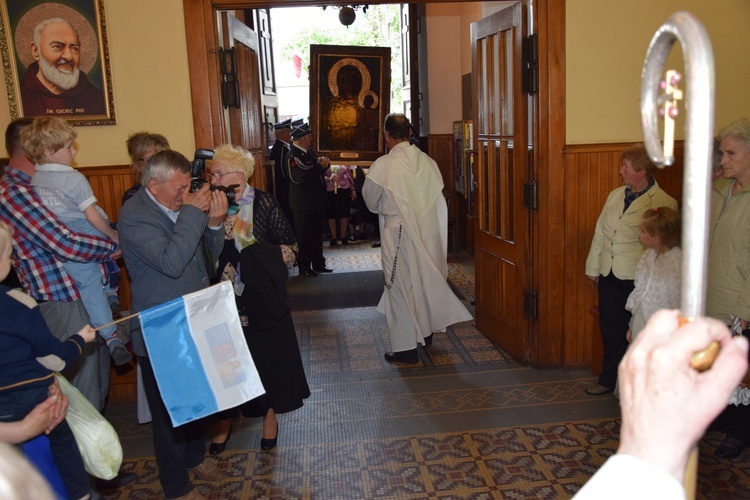 Powitanie ikony MB Częstochowskiej w Grabowie