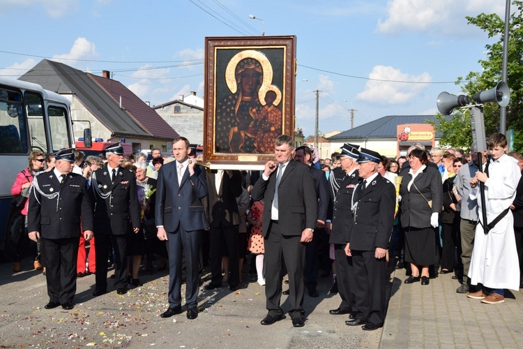 Powitanie ikony MB Częstochowskiej w Grabowie