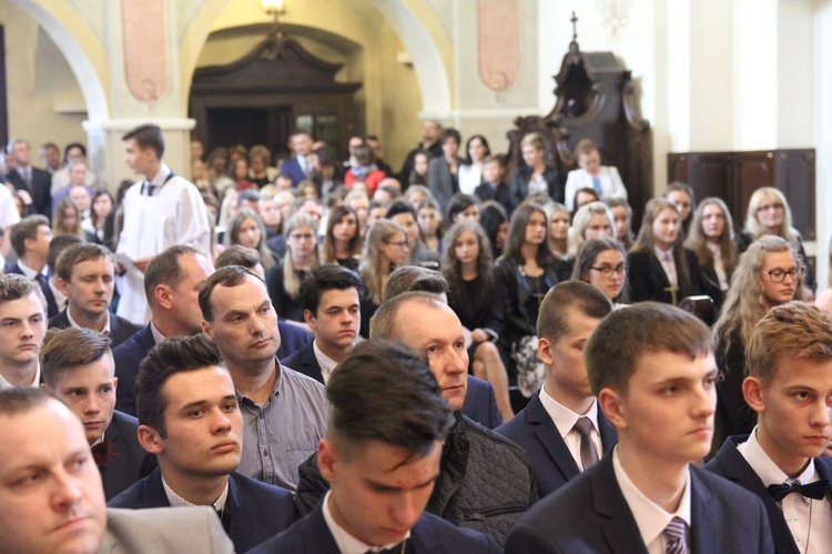 Bierzmowanie w tuchowskim sanktuarium