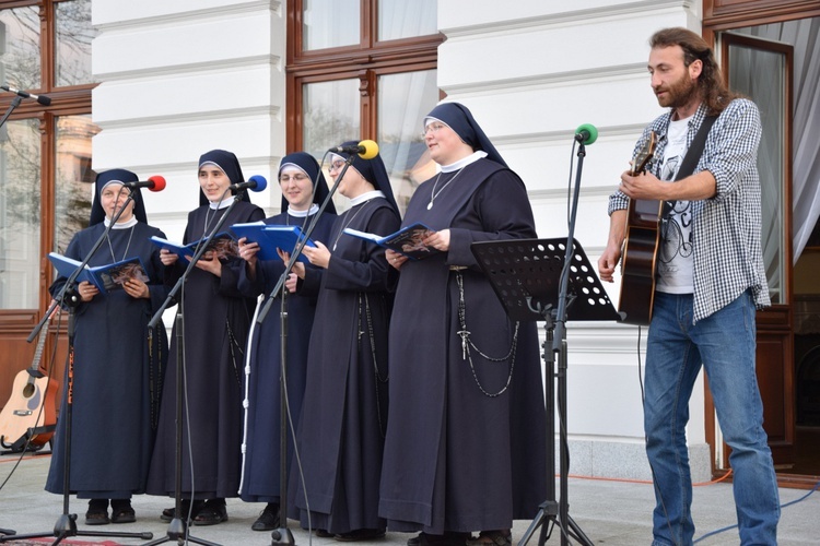 Festiwal Pieśni Maryjnej w Szymanowie