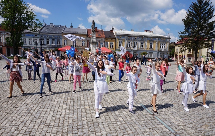 Taniec dla Jana Pawła II w Brzesku