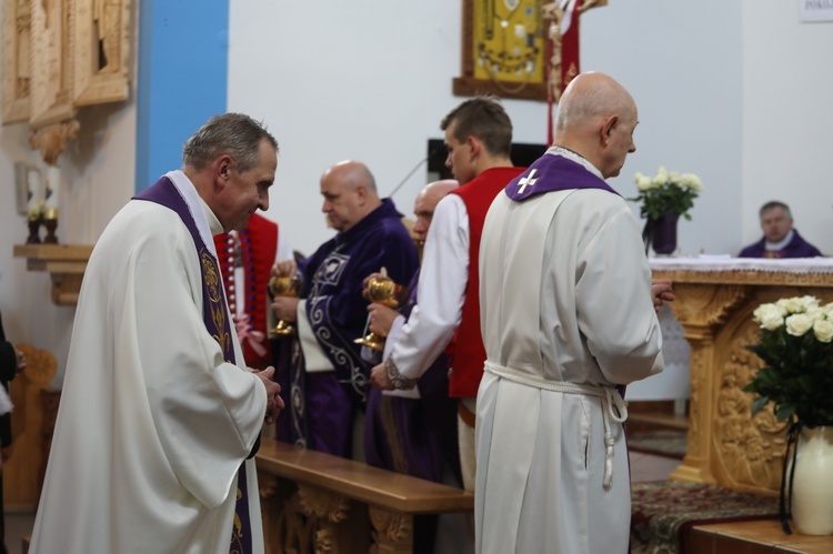 Pogrzeb śp. ks. kan. Borysa Kroczka na Trzycatku