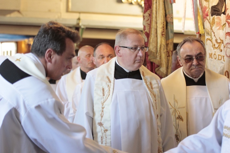 Powitanie ikony MB Częstochowskiej w Leźnicy Małej