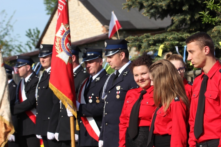 Powitanie ikony MB Częstochowskiej w Leźnicy Małej