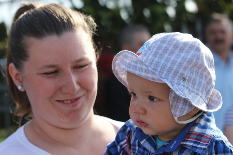 Powitanie ikony MB Częstochowskiej w Leźnicy Małej