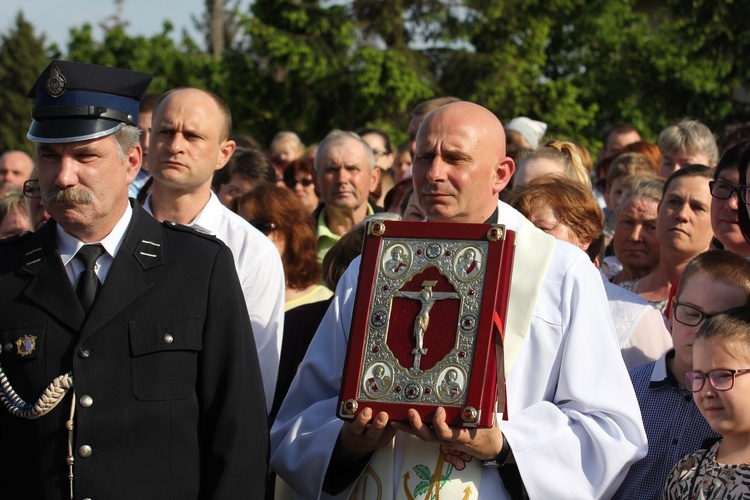 Powitanie ikony MB Częstochowskiej w Leźnicy Małej