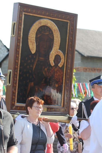 Powitanie ikony MB Częstochowskiej w Leźnicy Małej