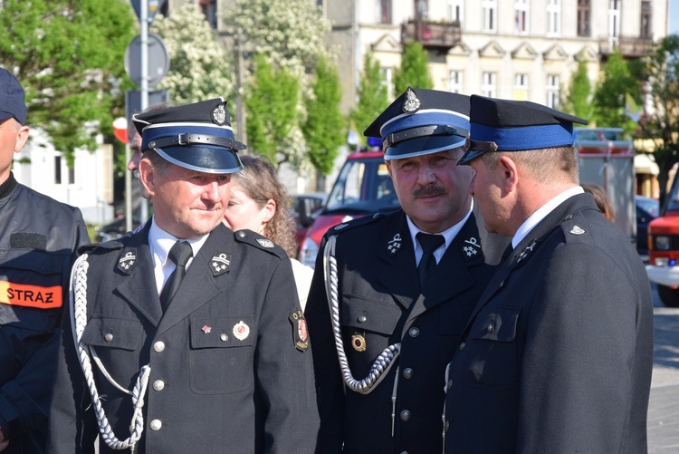 Powitanie ikony MB Częstochowskiej w parafii św. Andrzeja Apostoła w Łęczycy