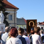 Powitanie ikony MB Częstochowskiej w parafii św. Andrzeja Apostoła w Łęczycy