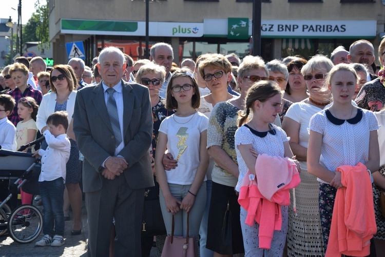 Powitanie ikony MB Częstochowskiej w parafii św. Andrzeja Apostoła w Łęczycy