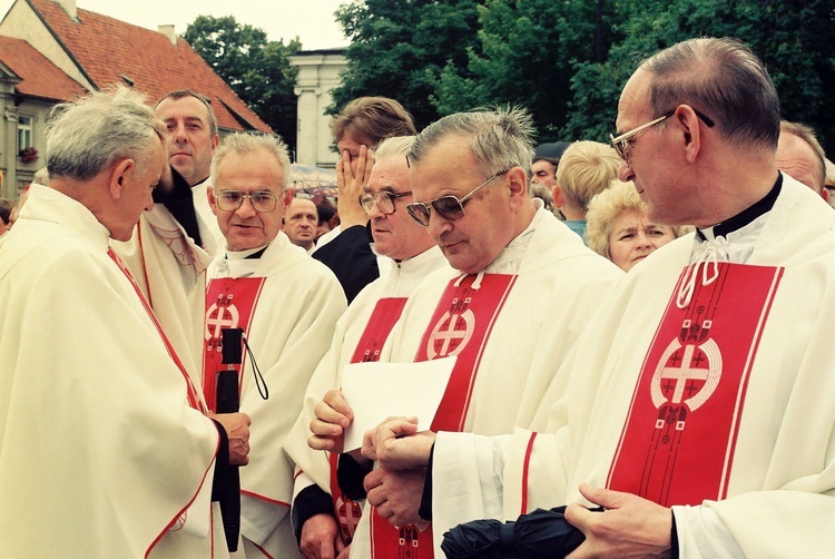 Nawiedzenie figury MB Fatimskiej w Płocku w 1996 r.