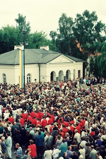 Nawiedzenie figury MB Fatimskiej w Płocku w 1996 r.