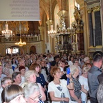 Powitanie ikony MB Częstochowskiej w parafii Niepokalanego Poczęcia NMP w Łęczycy