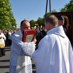 Powitanie ikony MB Częstochowskiej w parafii Niepokalanego Poczęcia NMP w Łęczycy