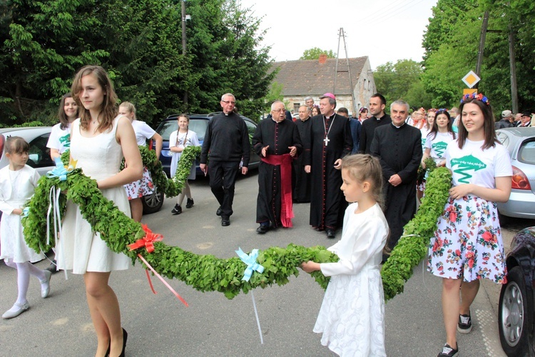 Jubileusze kapłańskie i... wymodlone sanktuarium