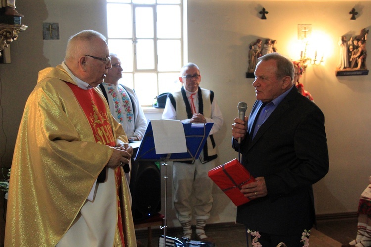 Jubileusze kapłańskie i... wymodlone sanktuarium