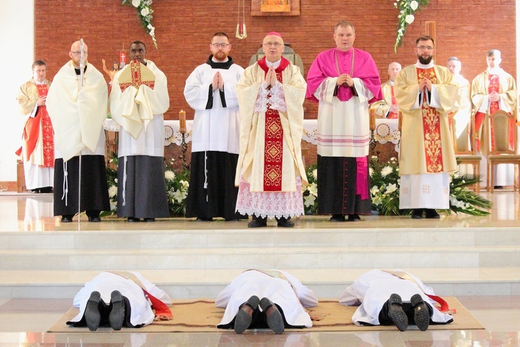 Święcenia prezbiteratu u franciszkanów w Ostródzie