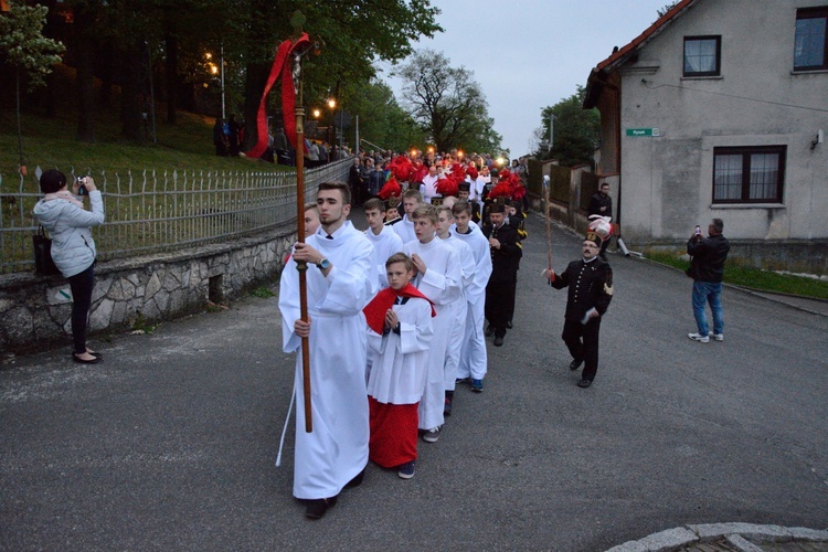 Kard. Dziwisz na Górze św. Anny