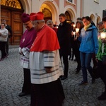 Kard. Dziwisz na Górze św. Anny