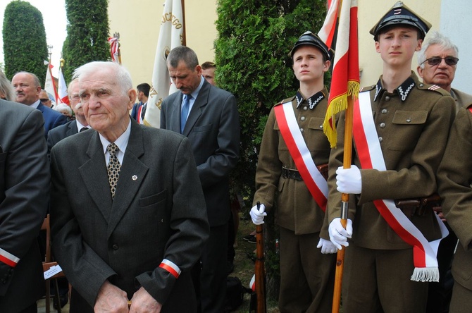 Uroczystości religijne i patriotyczne w Morawicy